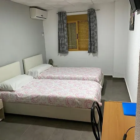 Hotel Restaurante Rural Cau Blanch 3*