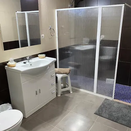 Hotel Restaurante Rural Cau Blanch 3*